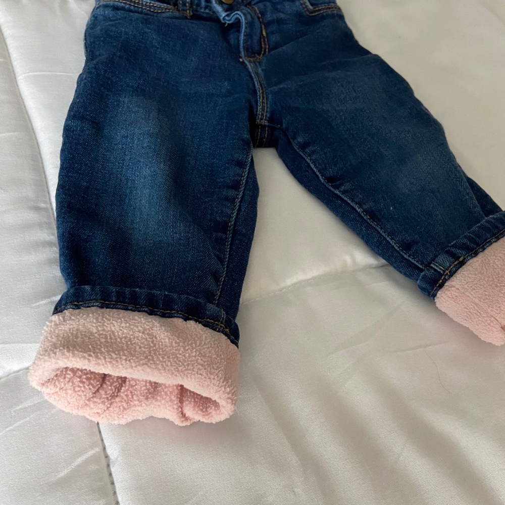 Jeans - Picture 2 of 4